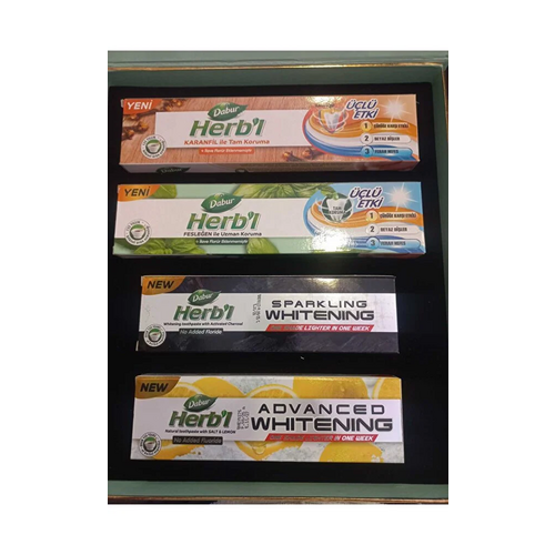 Dabur Herb'l Aktif Karbonlu Beyazlatıcı Diş Macunu 100gr